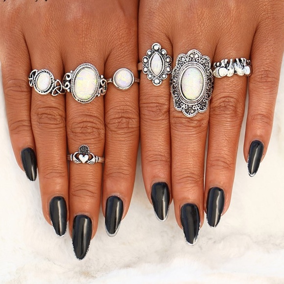 Bella Smyle Jewelry - RS2 | 7PCS Boho Silver Ring Set White Stones